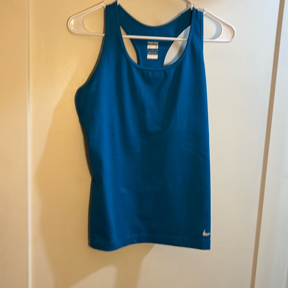 (L) Nike pro tank top